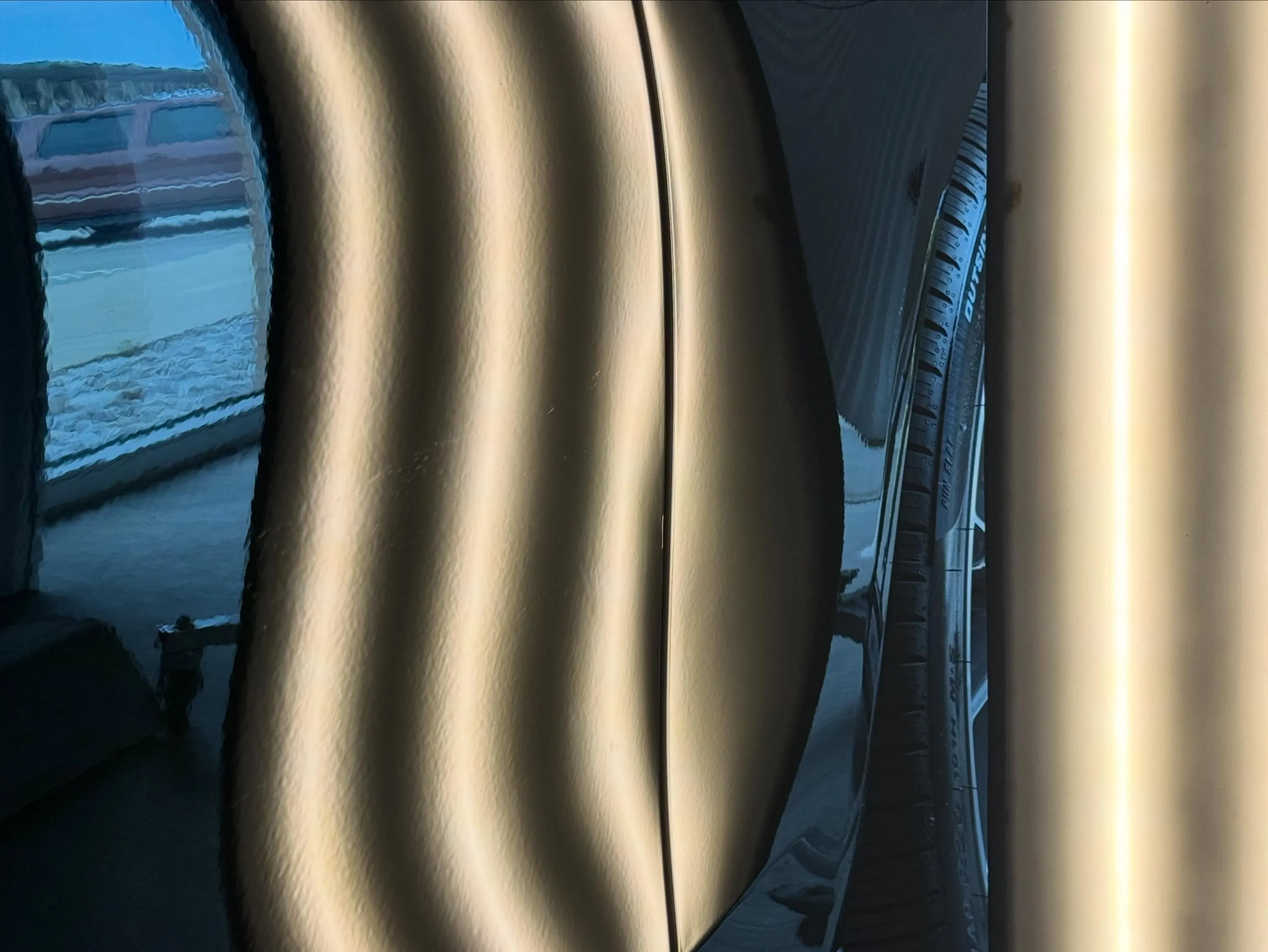 SUV Tailgate Crease